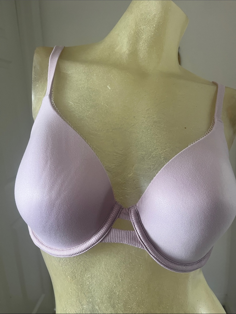 Victoria's Secret Body by Victoria Lined Perfect Coverage Bra